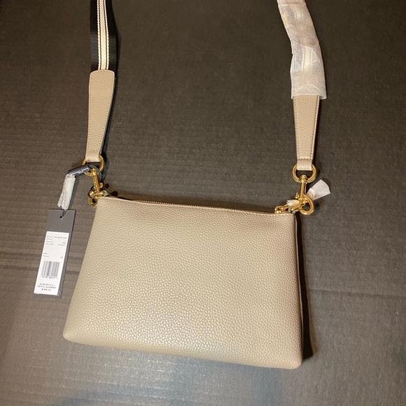 Marc Jacobs Bags Marc Jacobs Swifty Leather Crossbody Bag Poshmark